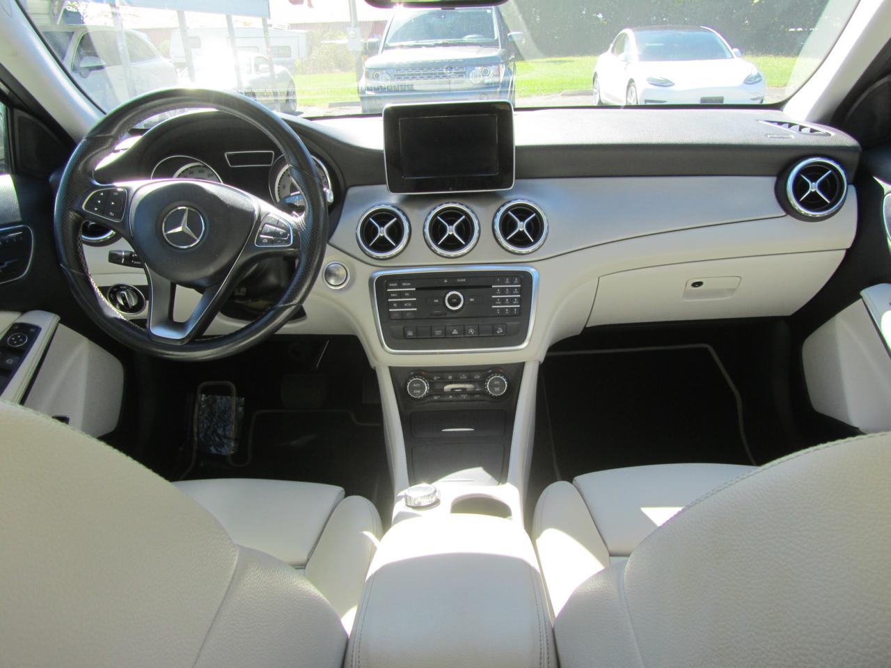 Mercedes-Benz GLA-Class GLA250 4MATIC 2016