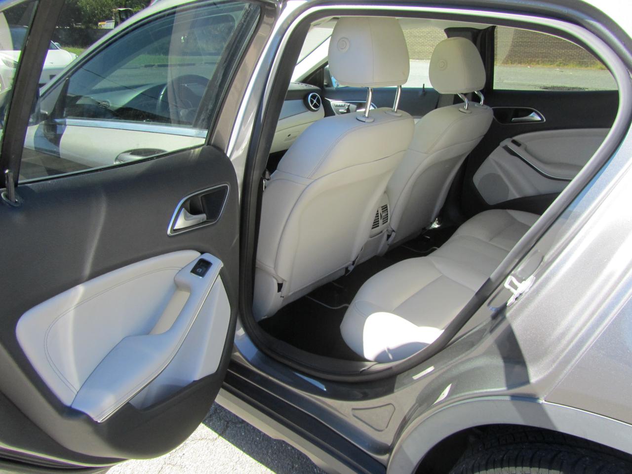 Mercedes-Benz GLA-Class GLA250 4MATIC 2016