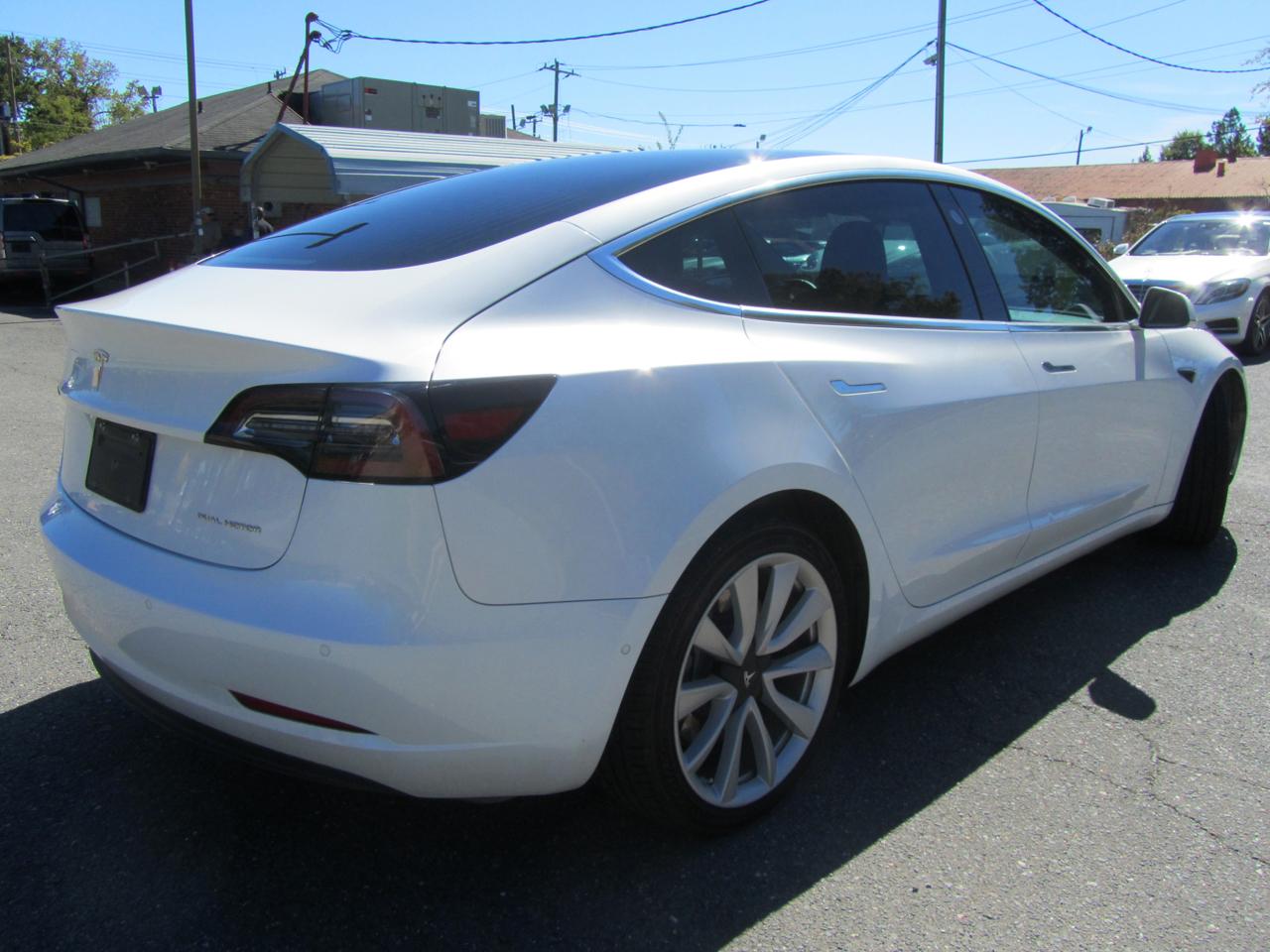 Tesla Model 3 Long Range 2019