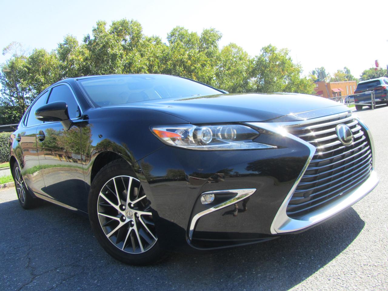 Lexus ES 350 4D Luxury Sedan 2016