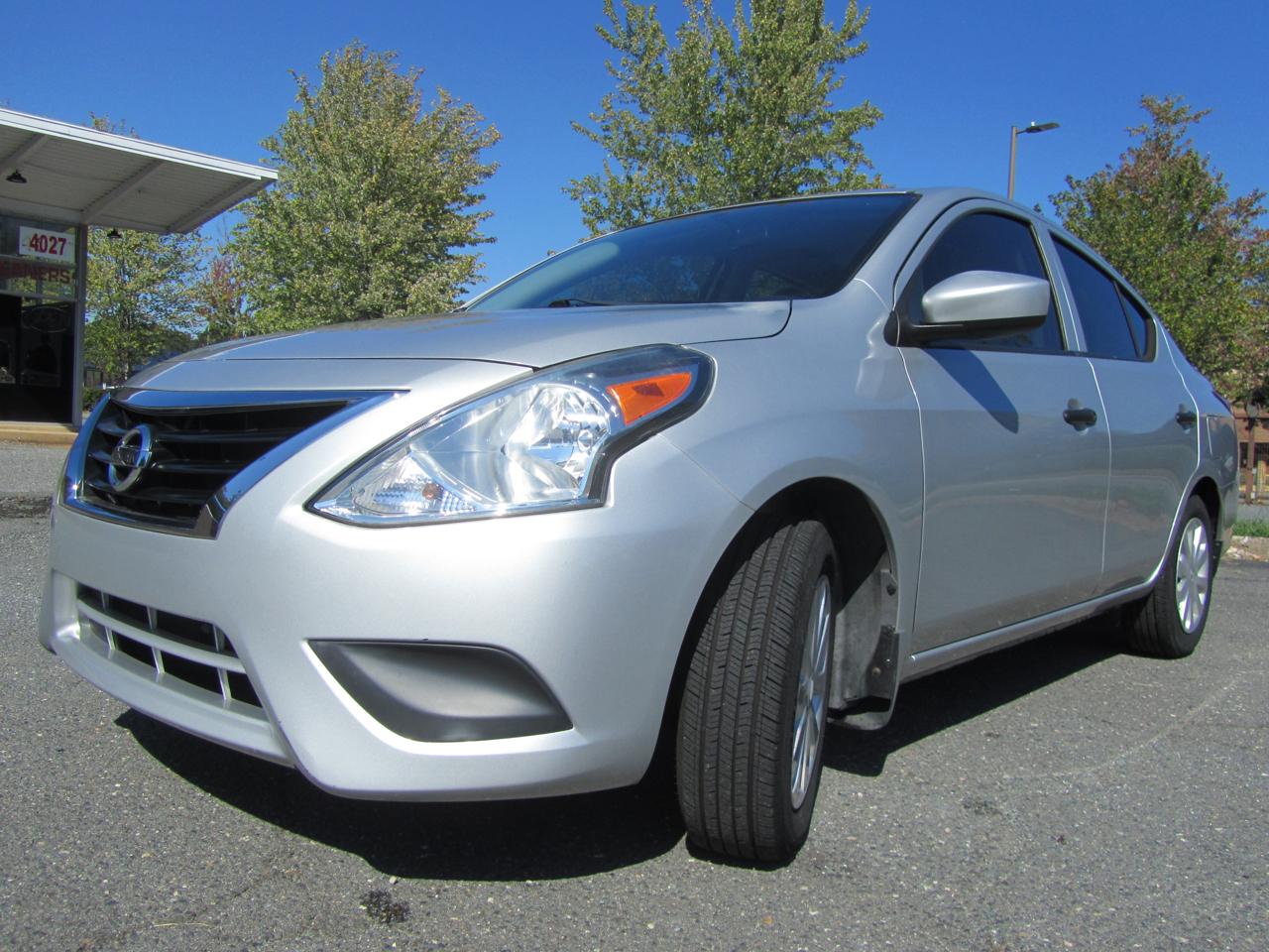 Nissan Versa 1.6 S 5M 2017