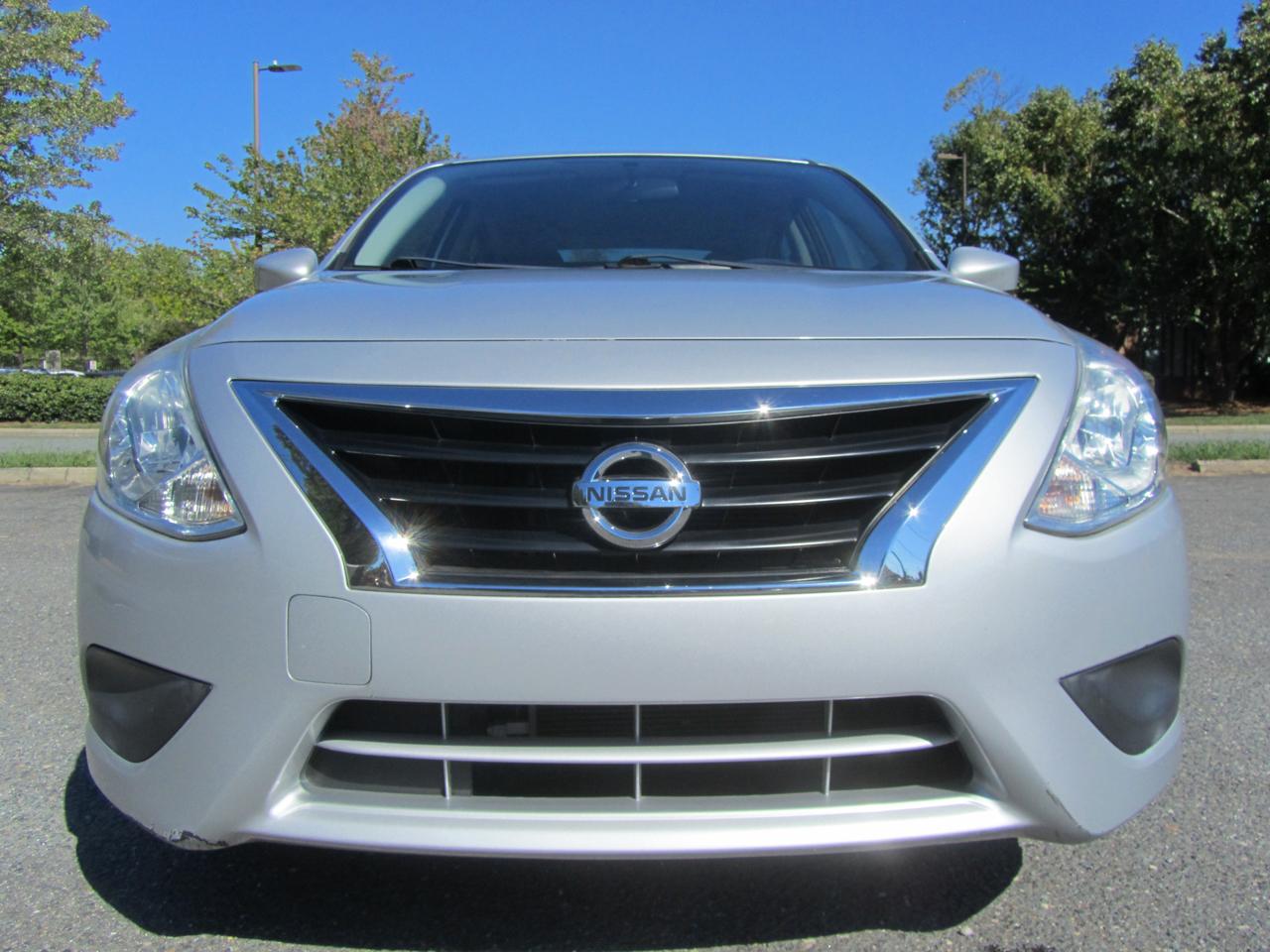 Nissan Versa 1.6 S 5M 2017