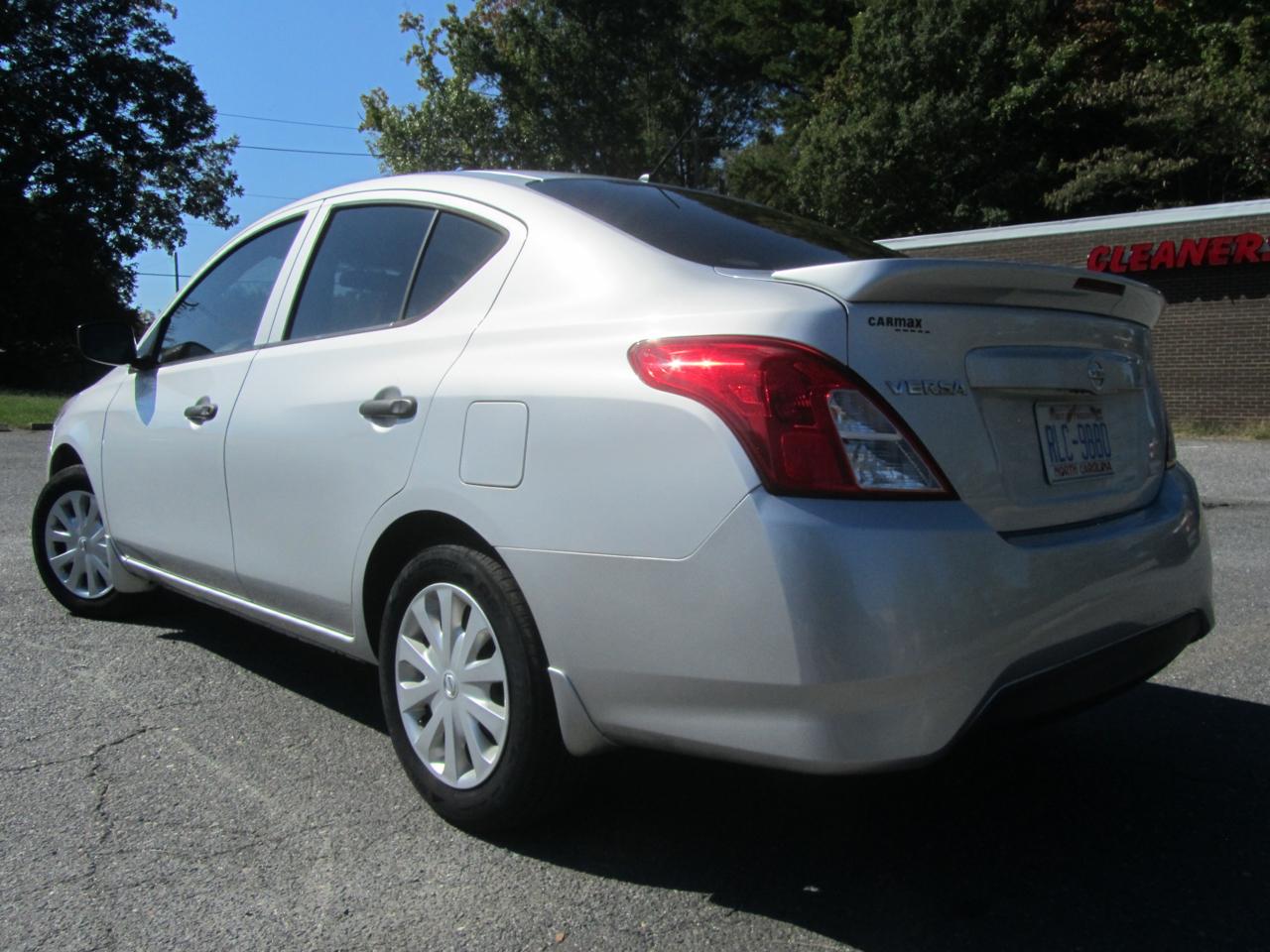 Nissan Versa 1.6 S 5M 2017
