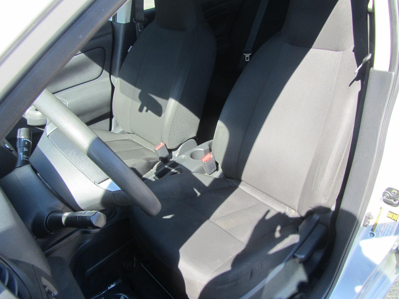 Nissan Versa 1.6 S 5M 2017