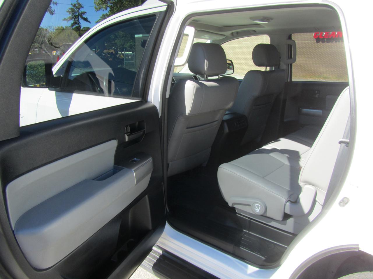 Toyota Sequoia  2018