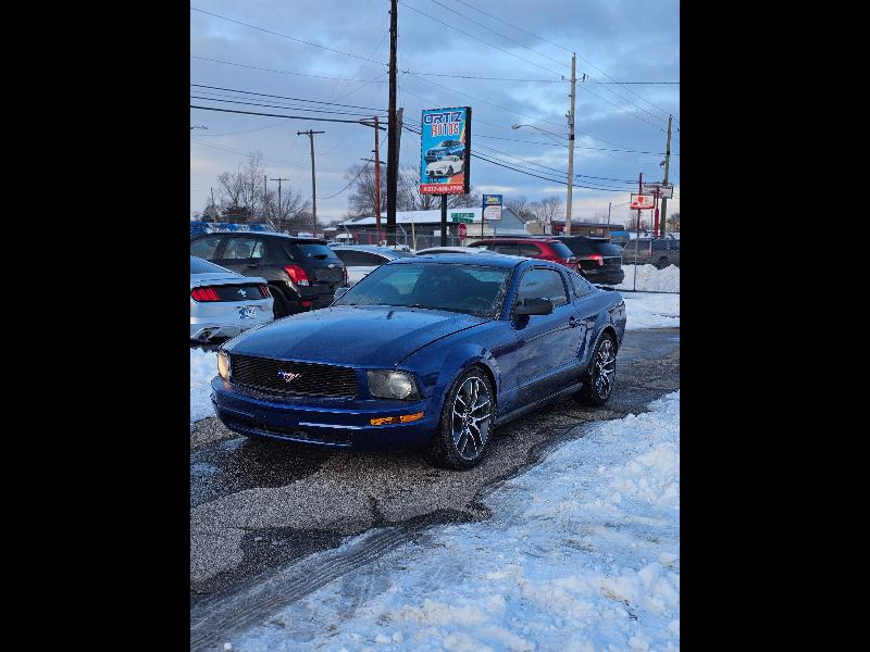 2008 Ford Mustang V6 Premium Coupe