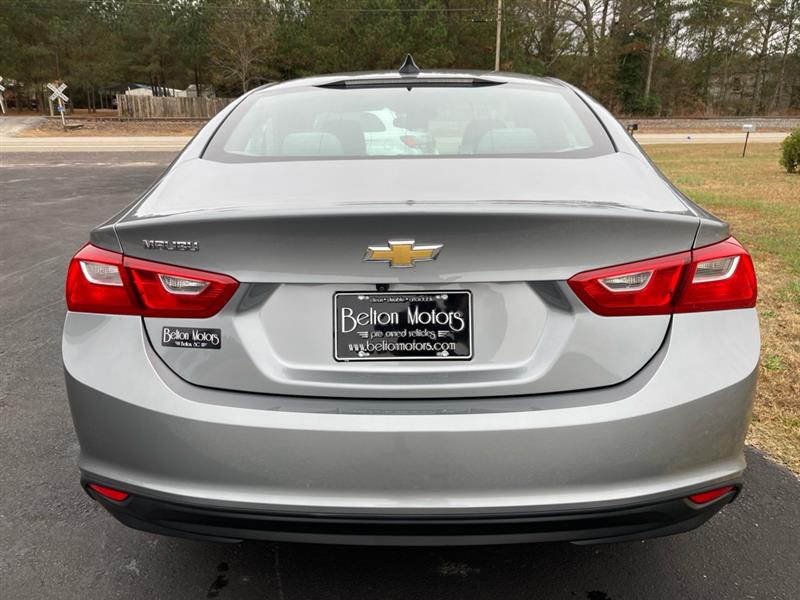 Chevrolet Malibu  2023