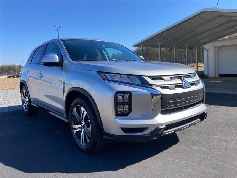 Mitsubishi Outlander Sport  2025