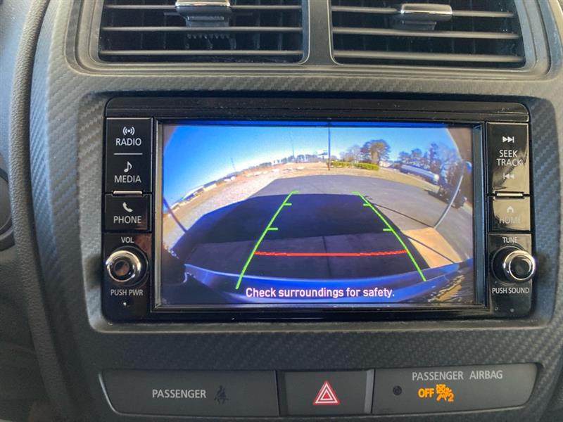 Mitsubishi Outlander Sport  2025