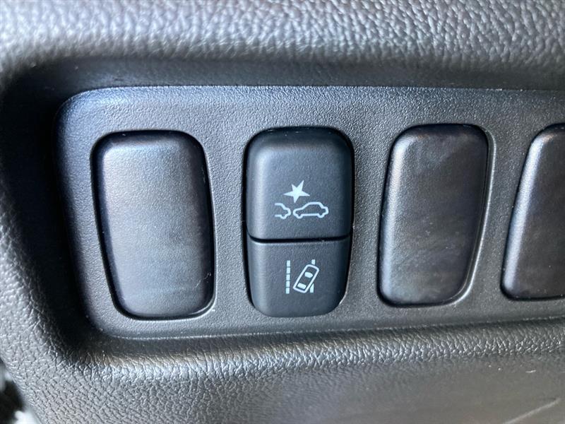 Mitsubishi Outlander Sport  2025