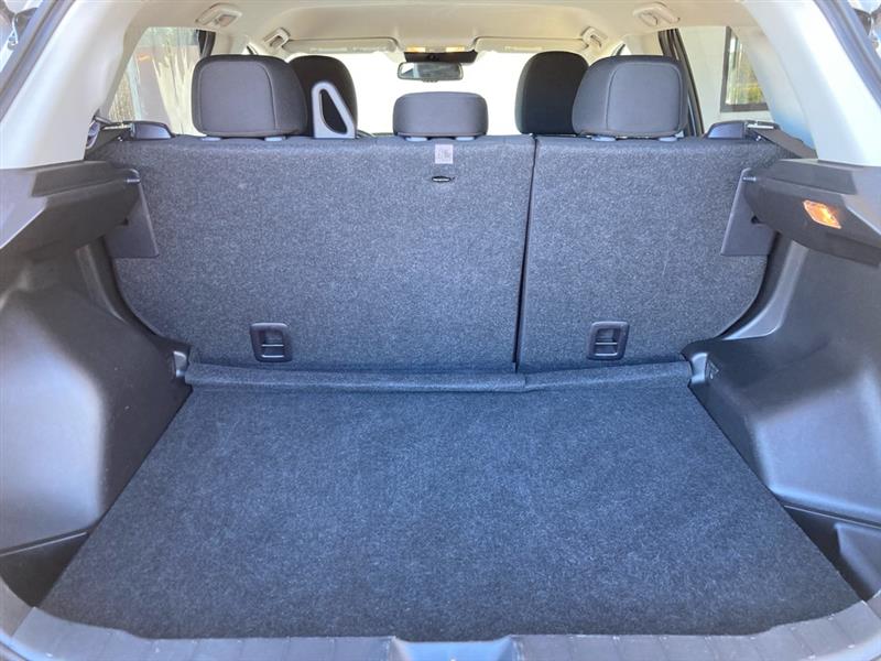 Mitsubishi Outlander Sport  2025