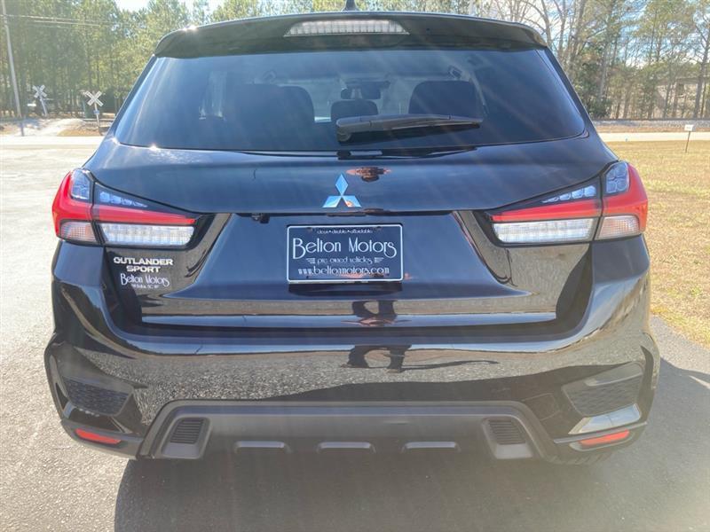 Mitsubishi Outlander Sport  2022