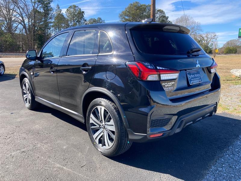 Mitsubishi Outlander Sport  2022