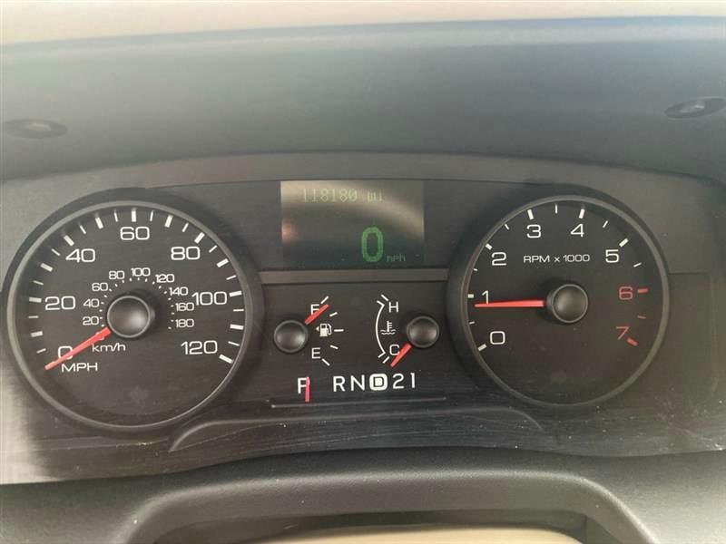 Ford Crown Victoria  2008