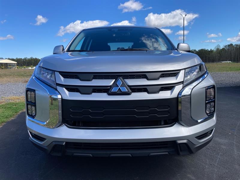 Mitsubishi Outlander Sport  2025