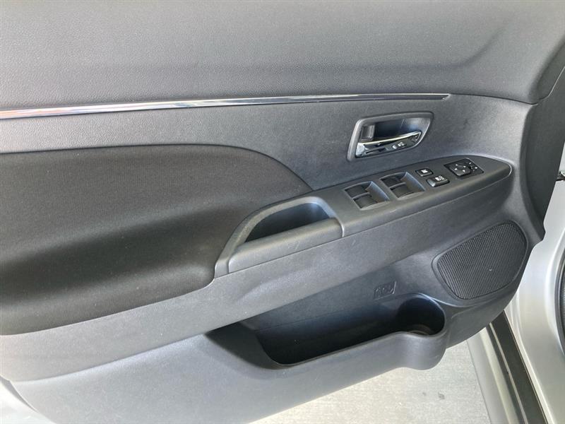 Mitsubishi Outlander Sport  2025