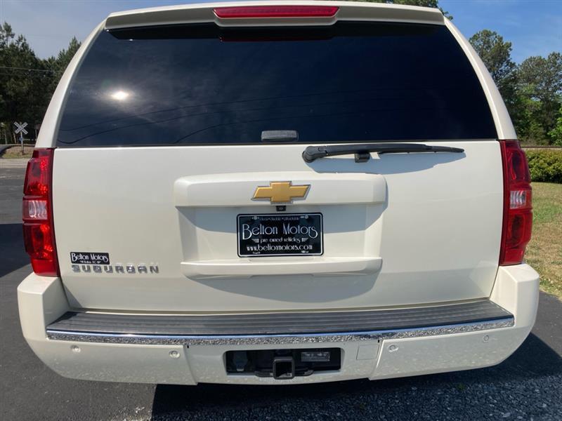 Chevrolet Suburban  2014