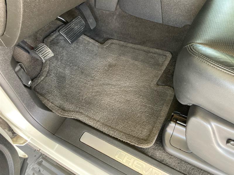 Chevrolet Suburban  2014