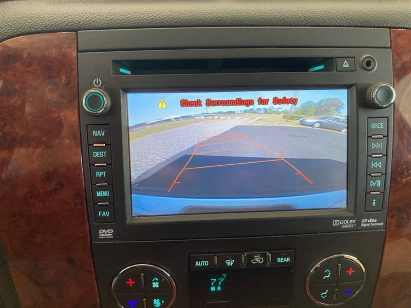 Chevrolet Suburban  2014