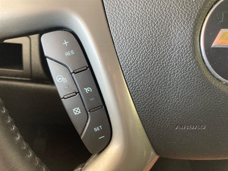 Chevrolet Suburban  2014