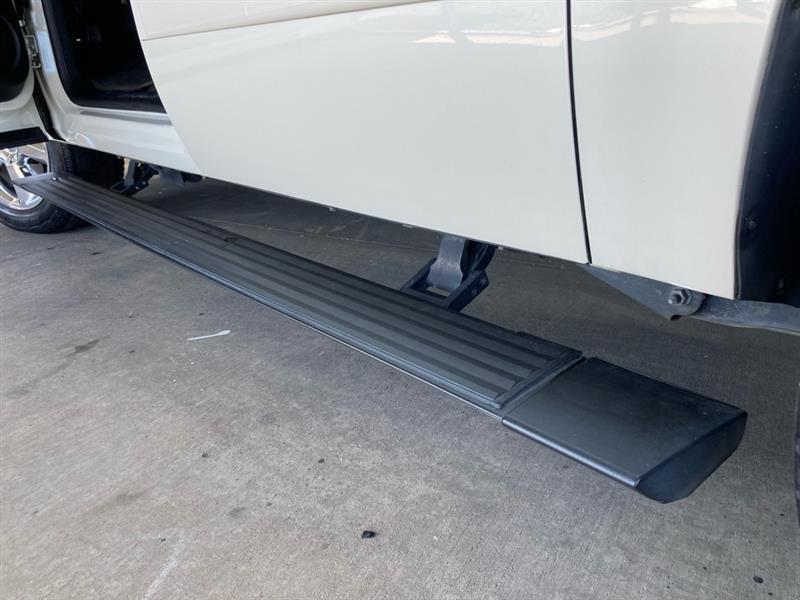 Chevrolet Suburban  2014