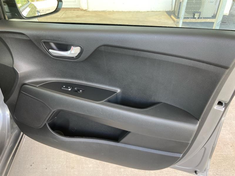 Kia Rio  2023