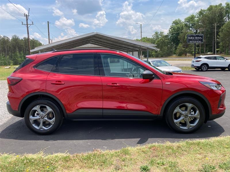 Ford Escape  2025