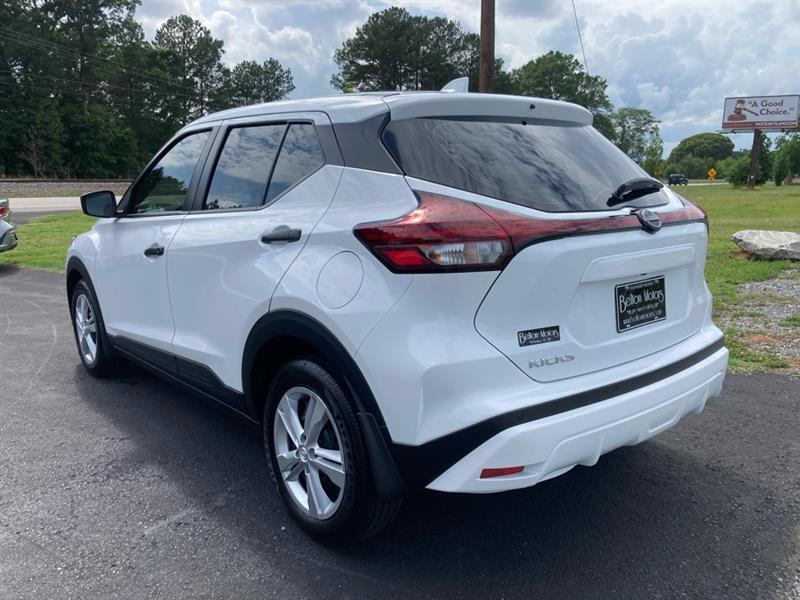 Nissan Kicks  2025