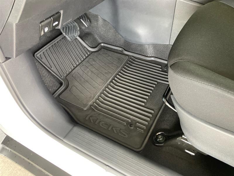 Nissan Kicks  2025