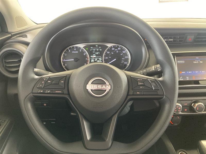 Nissan Kicks  2025