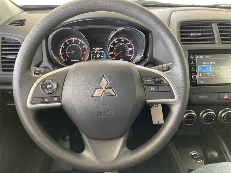 Mitsubishi Outlander Sport  2025
