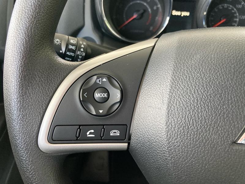 Mitsubishi Outlander Sport  2025