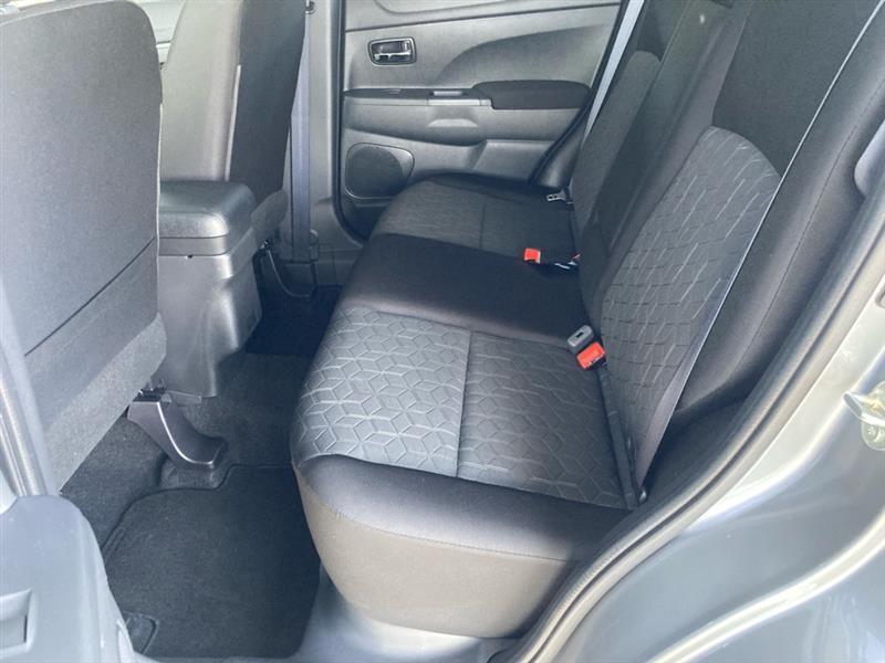 Mitsubishi Outlander Sport  2025