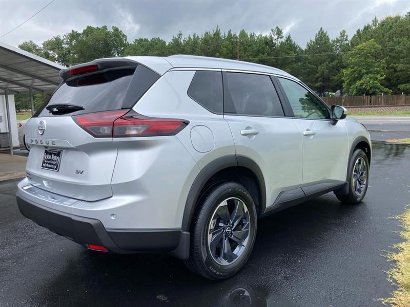 Nissan Rogue  2024