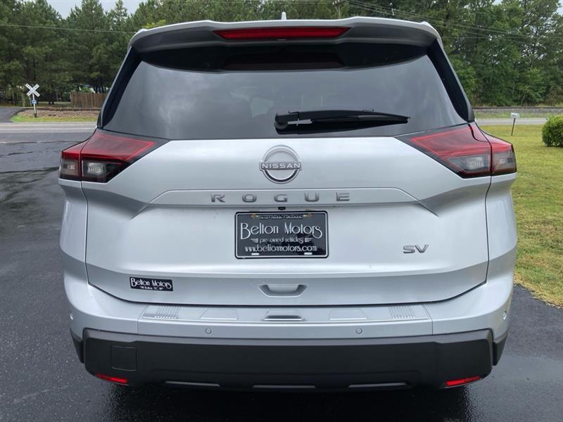 Nissan Rogue  2024