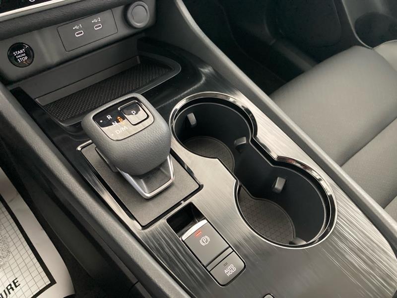 Nissan Rogue  2024