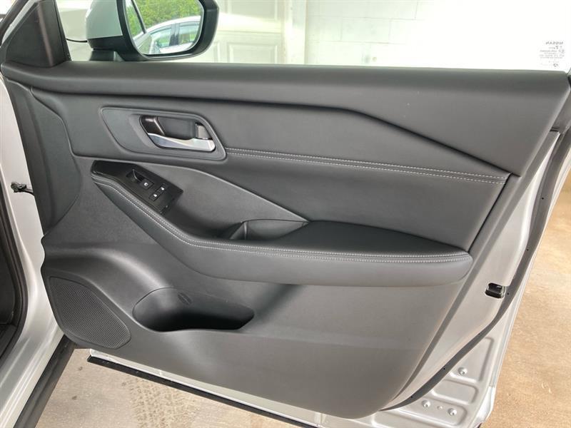 Nissan Rogue  2024