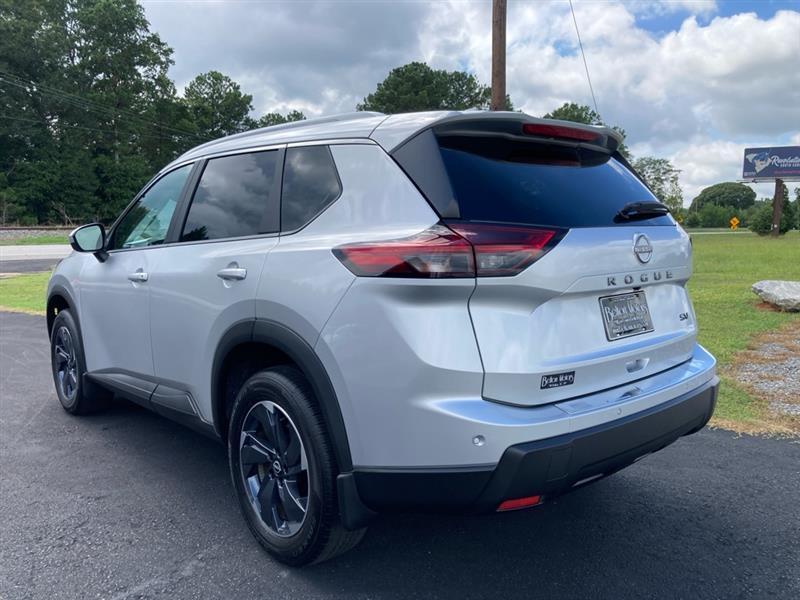 Nissan Rogue  2024