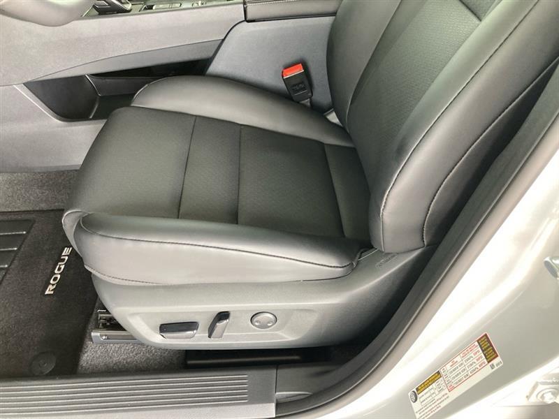 Nissan Rogue  2024