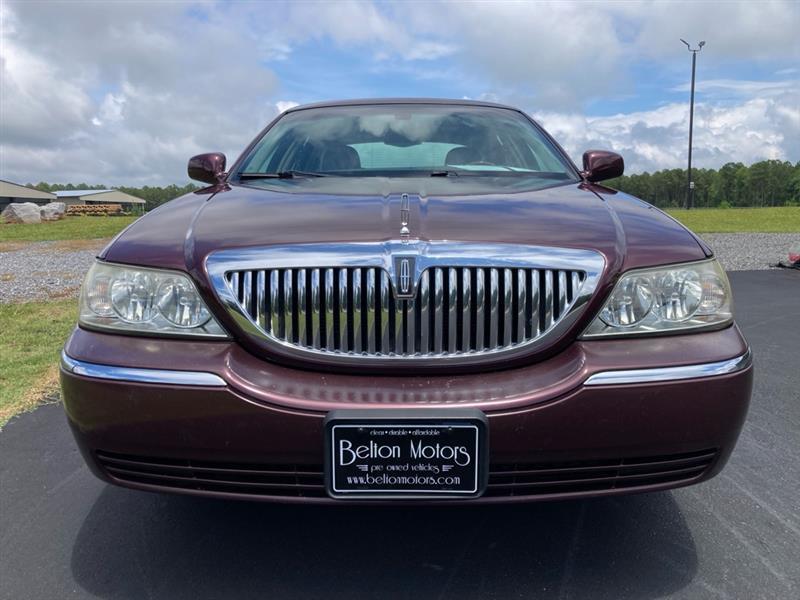 Lincoln Town Car  2008