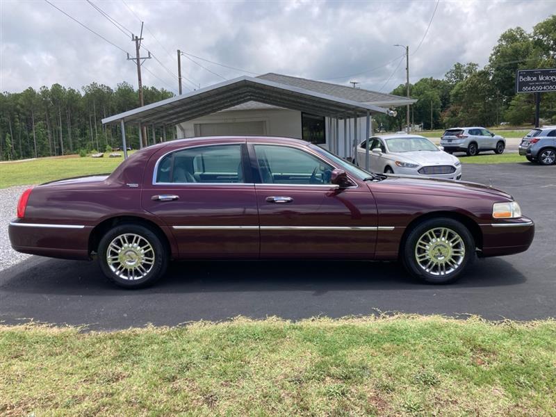 Lincoln Town Car  2008