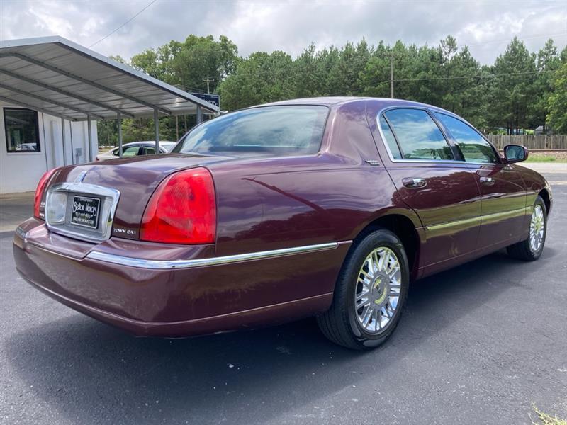 Lincoln Town Car  2008