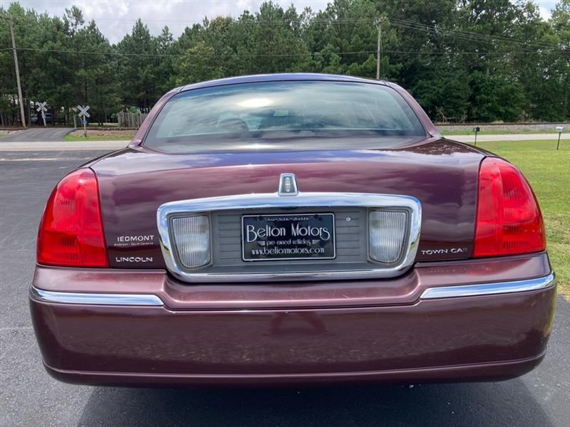 Lincoln Town Car  2008