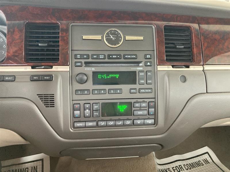 Lincoln Town Car  2008