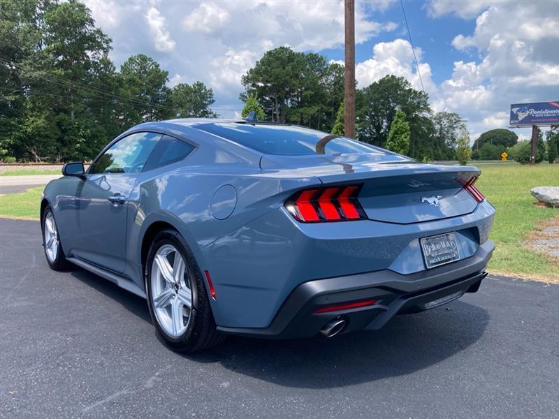 Ford Mustang EcoBoost Premium Coupe 2026