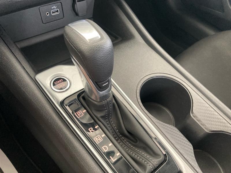 Nissan Altima  2024