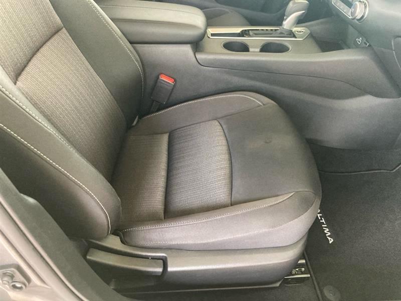 Nissan Altima  2024
