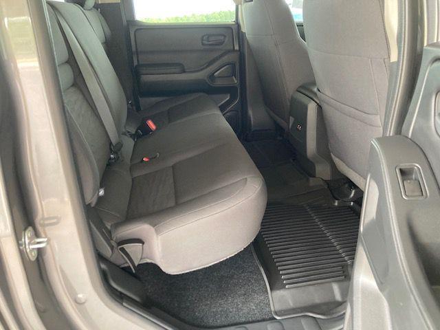 Nissan Frontier  2025