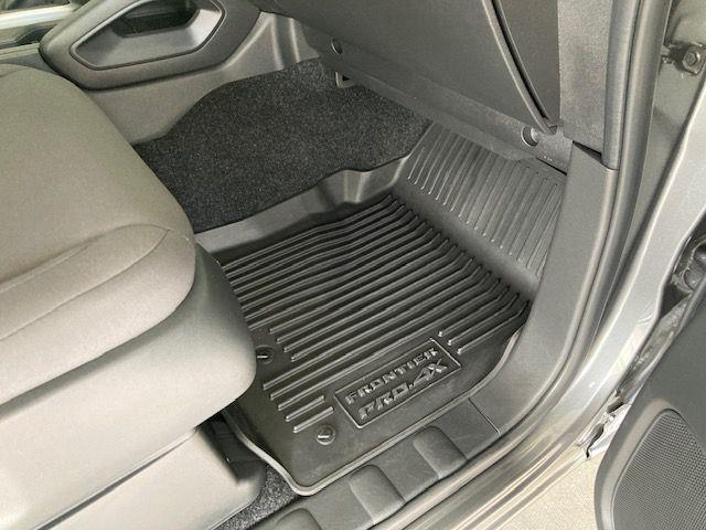 Nissan Frontier  2025