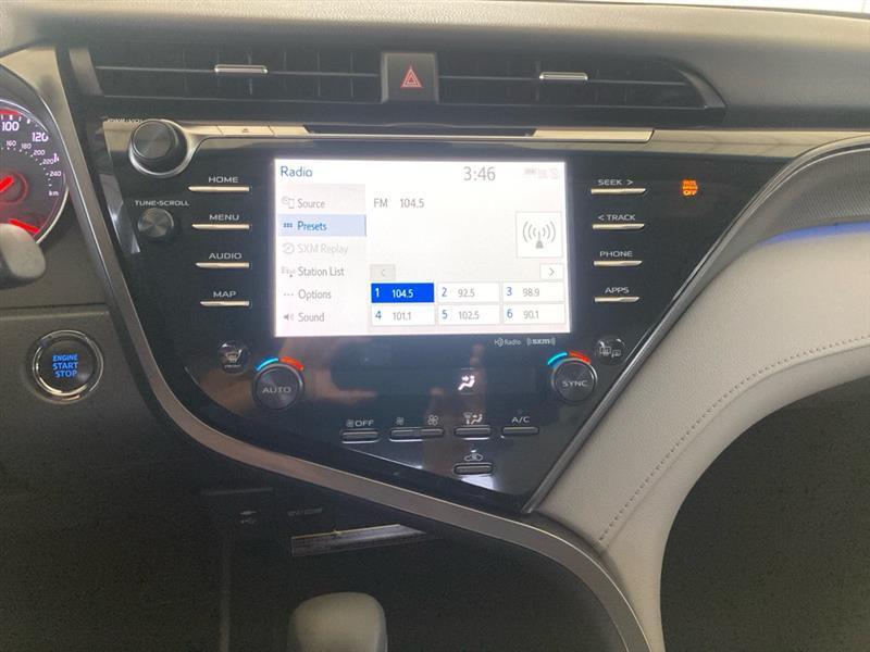 Toyota Camry  2019